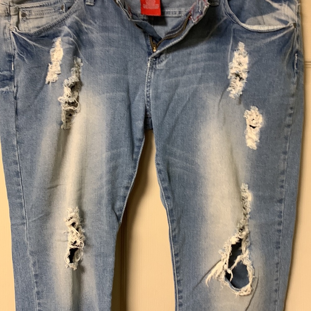 Jeans - Picture 3 of 5